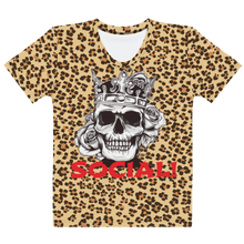 Leopard Crown Holder All-Over Women's T-shirt